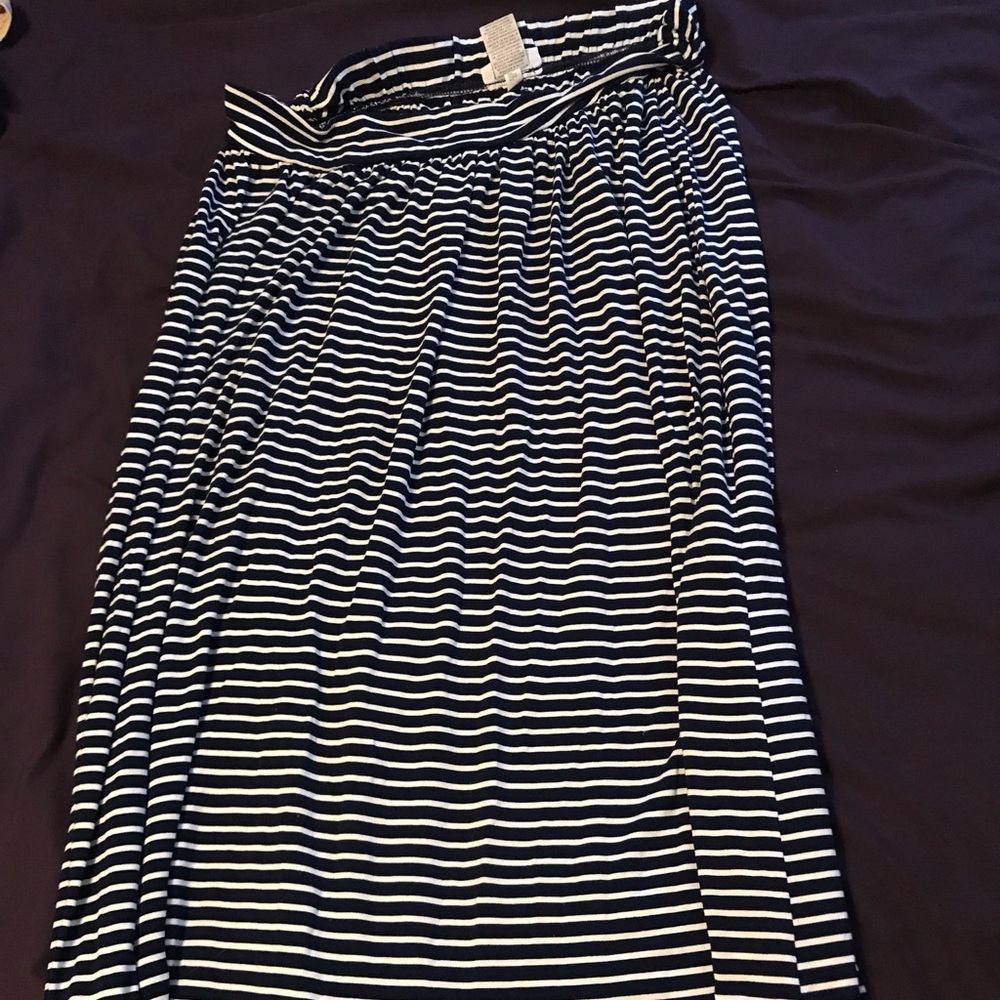 Liz Lange maternity maxi skirt